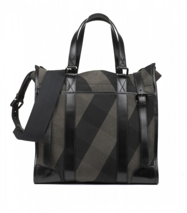 burberry-mens-ss09-leather-bag3