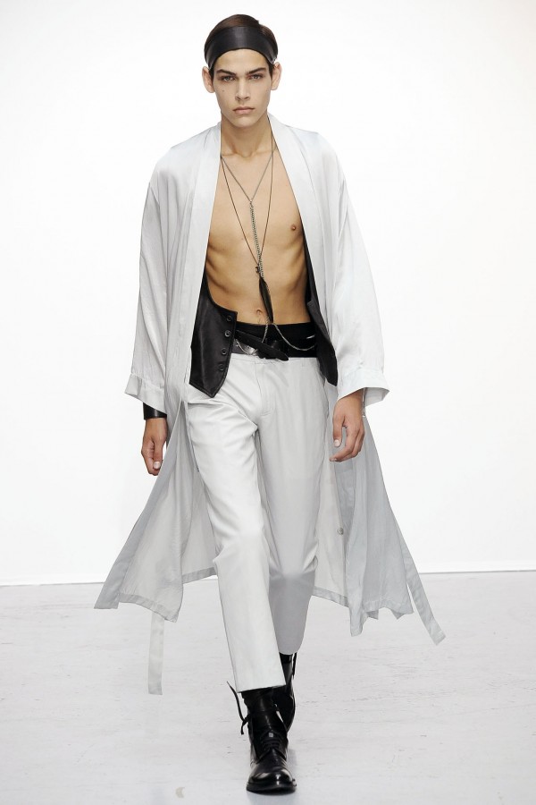 ann demeulemeester-ss2010-18