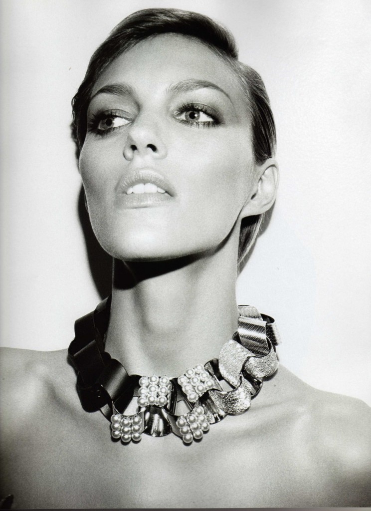 anja-rubik-high-maintenance-vogue-nippon-1