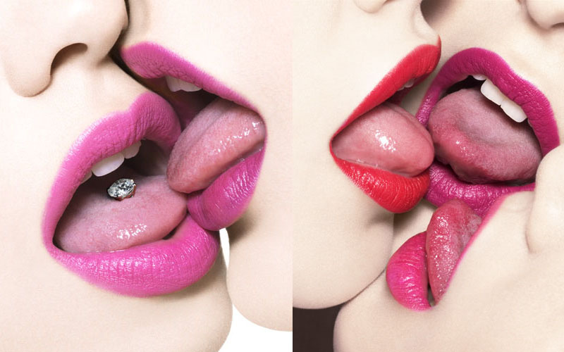 Удовлетворение языком. Женские губы с языком. Соблазнительные губы. Сладкие женские губки. Поцелуй в губы с языком.