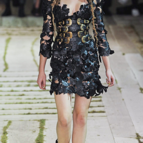 Alexander McQueen : Paris SS 2011