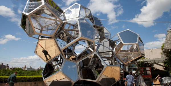 Tomas Saraceno Cloud lead