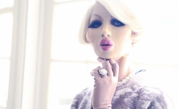 FACE THE FUTURE by Gordon Von Steiner for VOGUE ITALIA