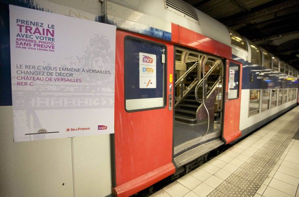 parisian rer train transformed like versailles