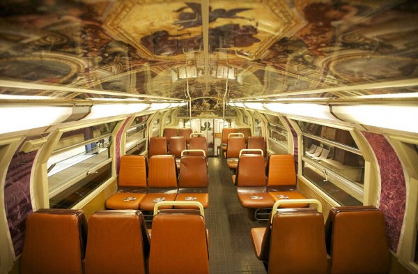 parisian-rer-train-transformed-like-versailles-6 parisian rer train transformed like versailles