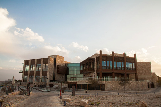 beresheet hotel ramon crater israel