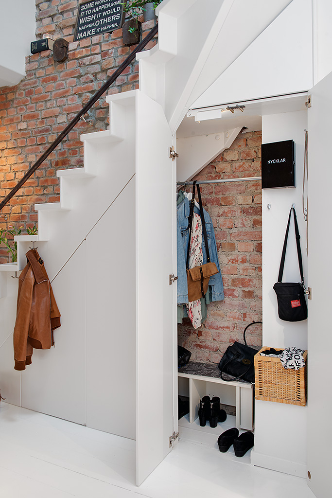 charming swedish apartment Closet