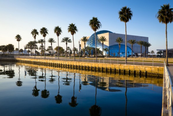 Salvador Dali Museum© Moris Moreno_