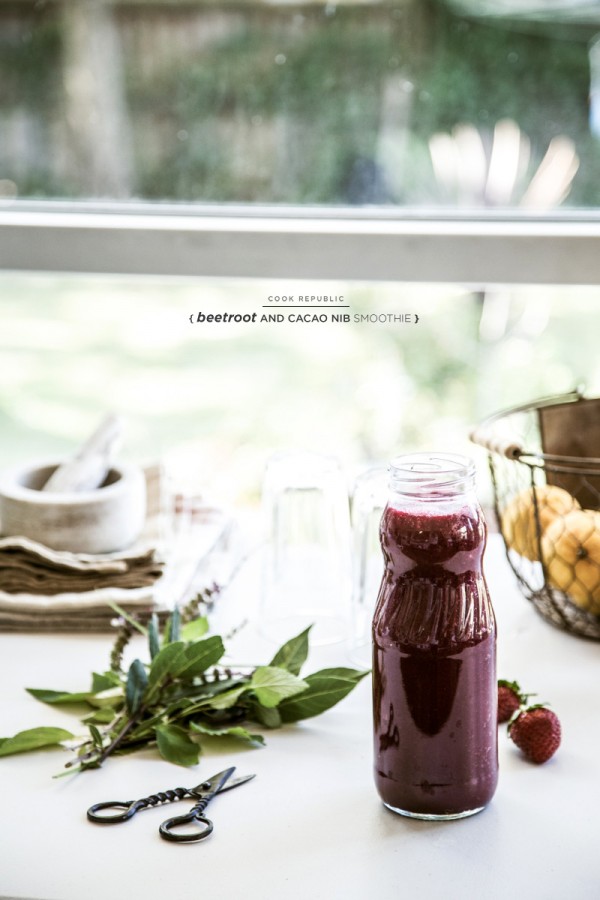 beetroot_cacao_nibs_smoothie