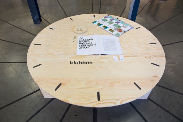 Klubben_on_time_installation_view