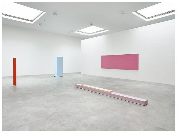 anne truitt threshold installation view matthew marks gallery