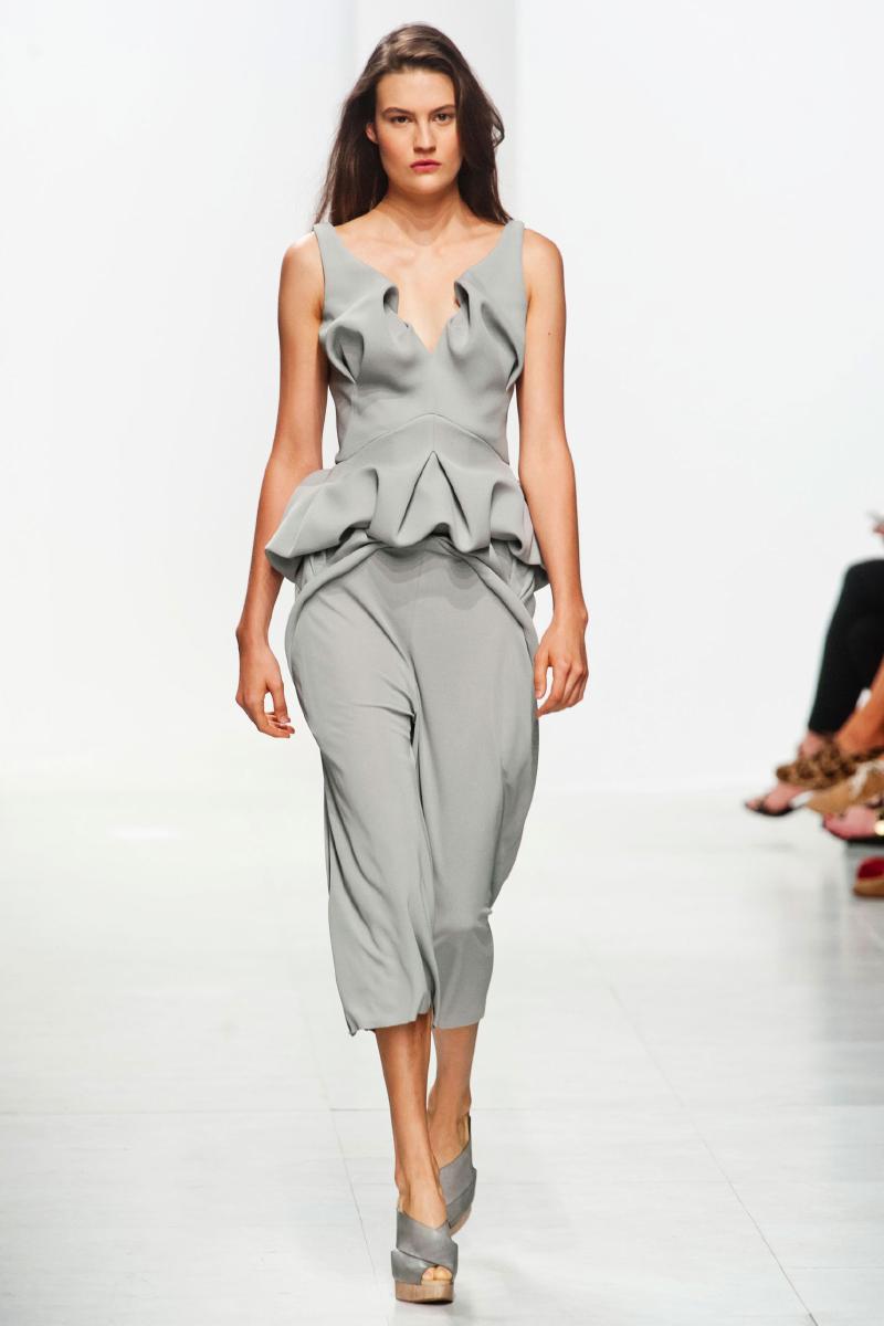 hussein chalayan ss