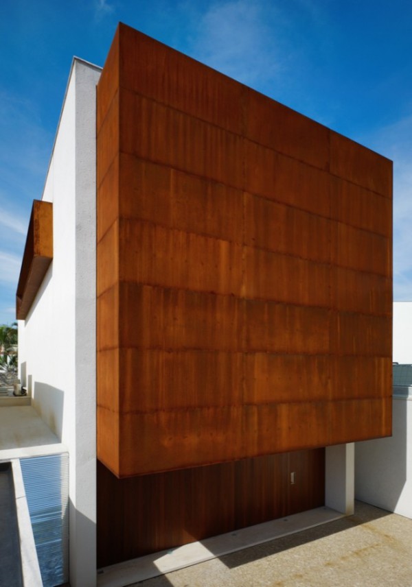 Corten House_Sao Paulo _Michael Kogan_