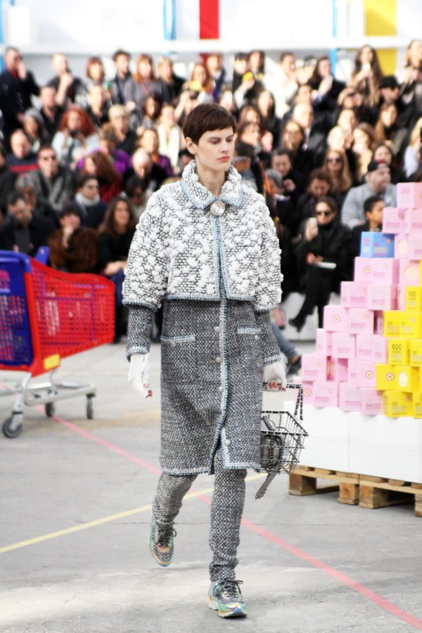 chanel shopping center PFW fw