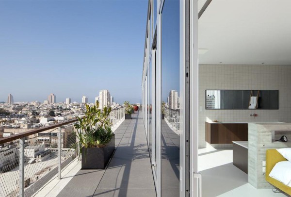 Pitsou Kedem Penthouse With A Pool In Tel Aviv
