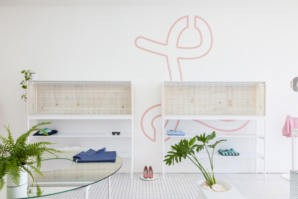 Par La Roy shop savvy studio o