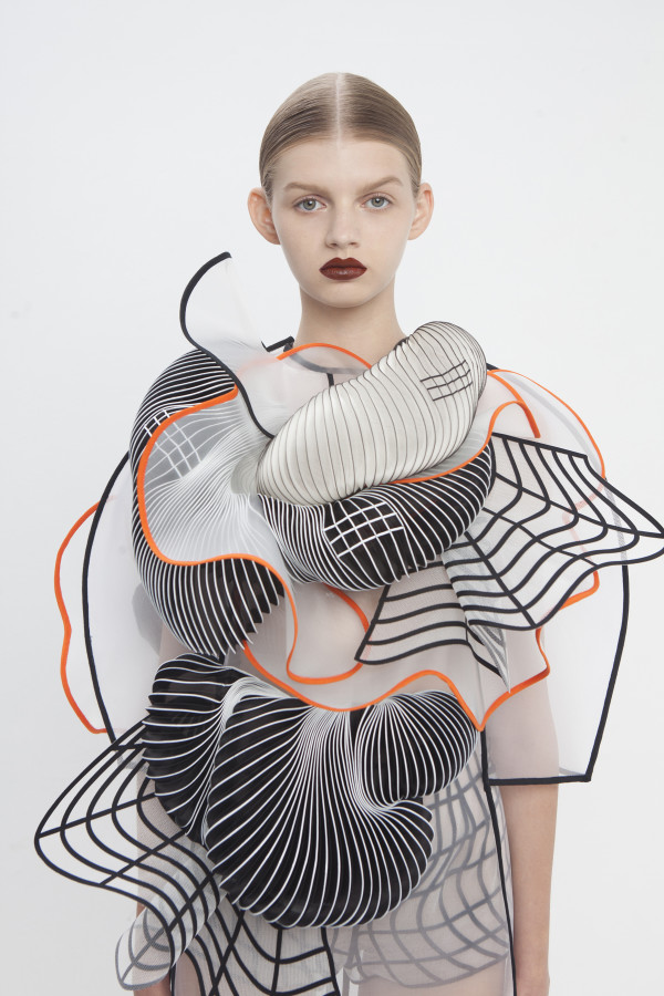 noa raviv graduate collection