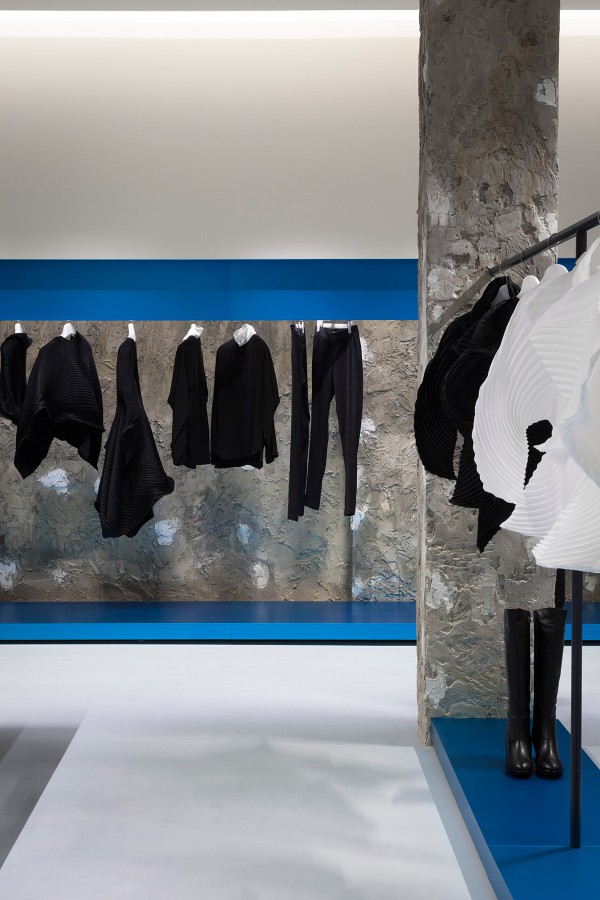 Issey Miyake London Flagship Store by Tokujin Yoshika