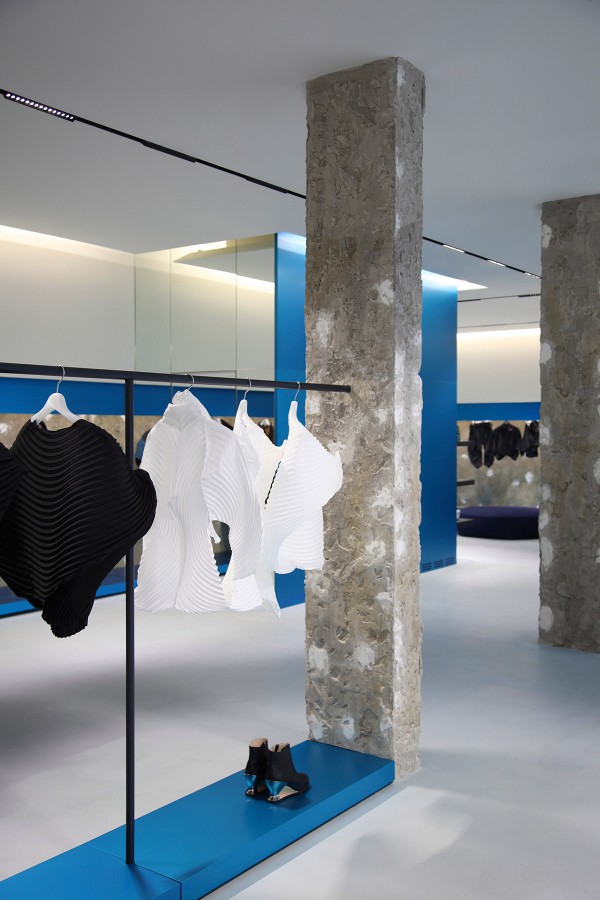 _ _ISSEY_MIYAKE_LONDON