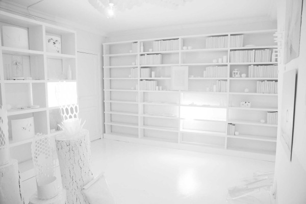 le white parisian concept store