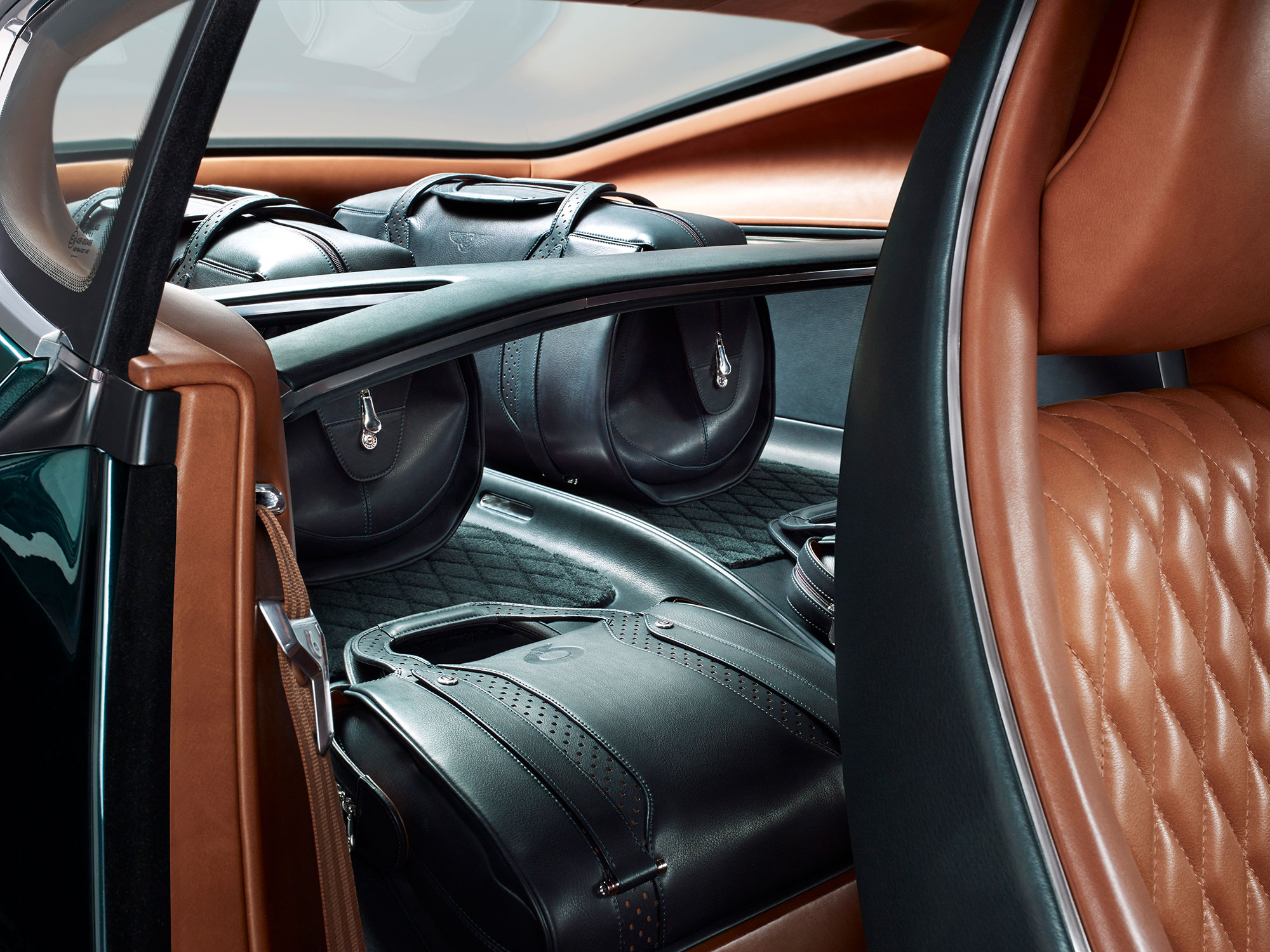 EXP 10 Speed 6 by Bentley Bentley EXP Speed interior