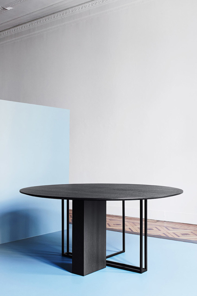 plinto dining room tables