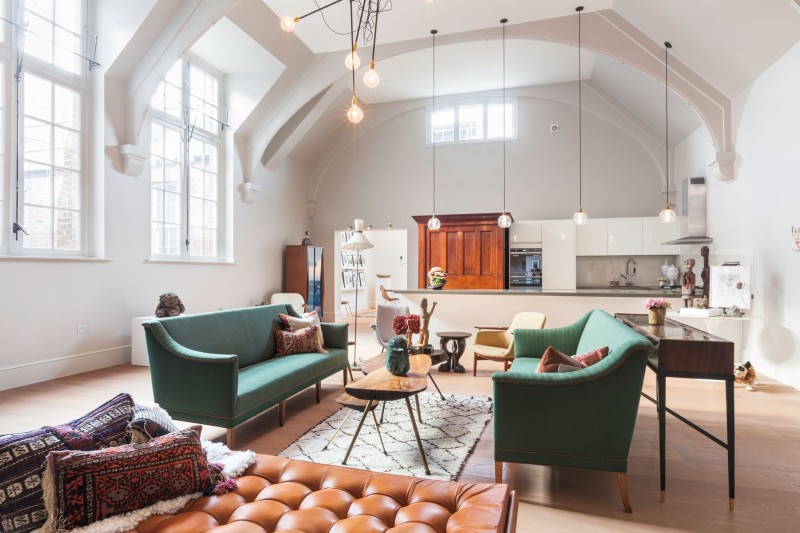 london courthouse transformed into stunning loft