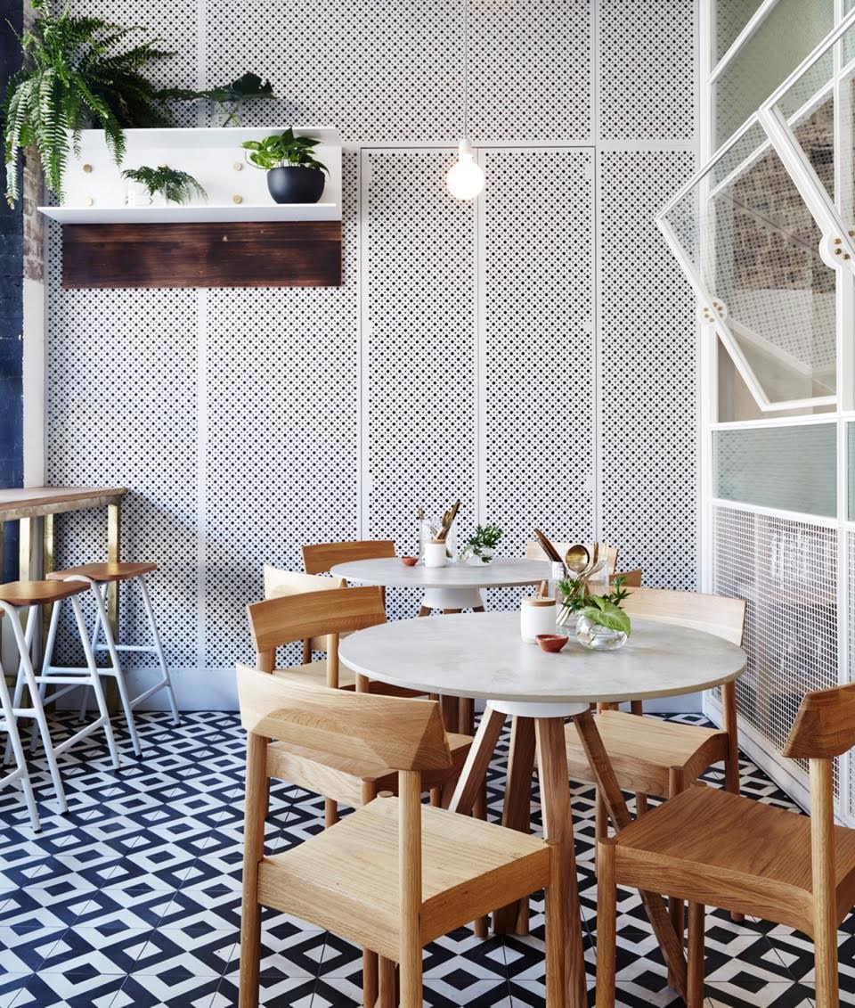 the rabbit hole organic tea bar