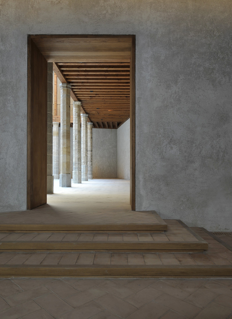 The Condestable House Tabuenca and Leache Arquitectos scaled