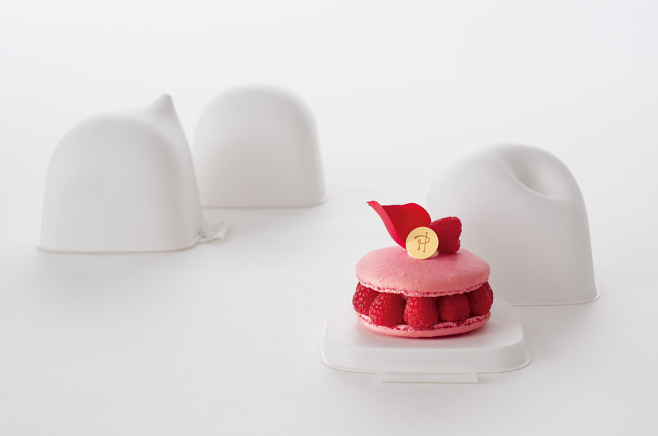 pierre herme pastry packaging