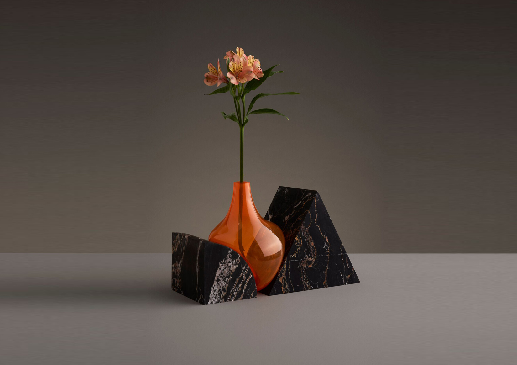 studio eos indefinite vases