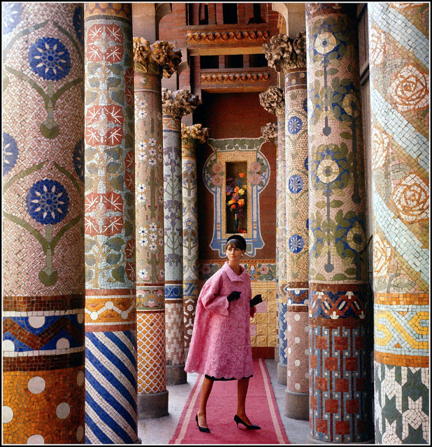 s women fashion vogue by norman parkinson