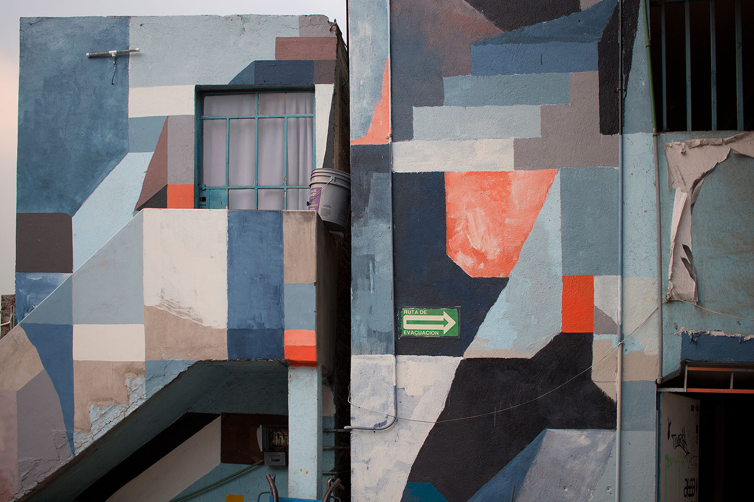geomtric murals by nelio