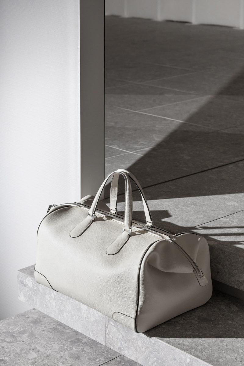 ultra white valextra flaship milan by snarkitecture