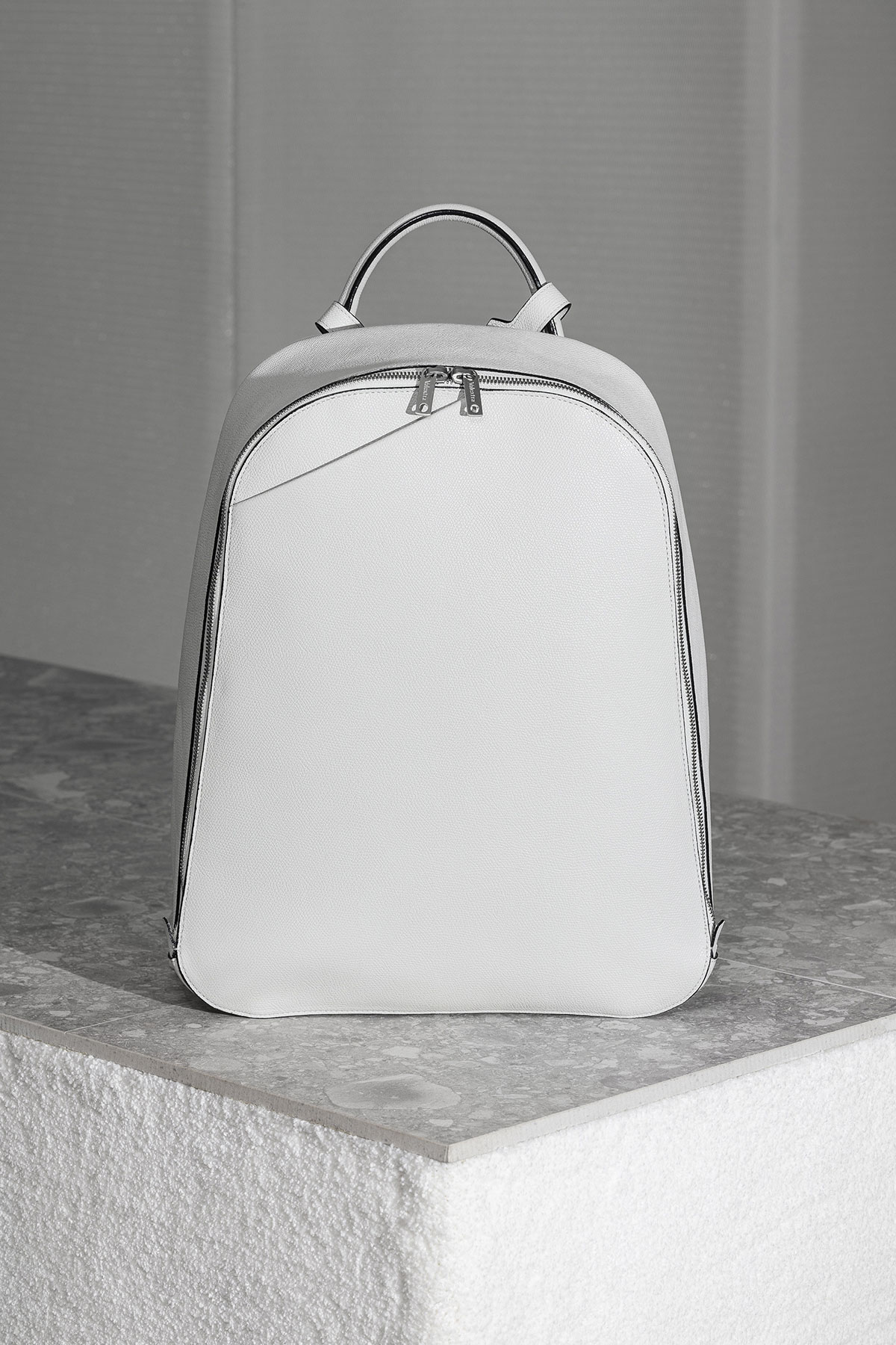 ultra white valextra flaship milan by snarkitecture