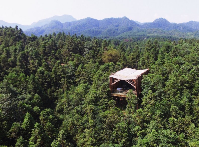 treehouse getaway by land studio