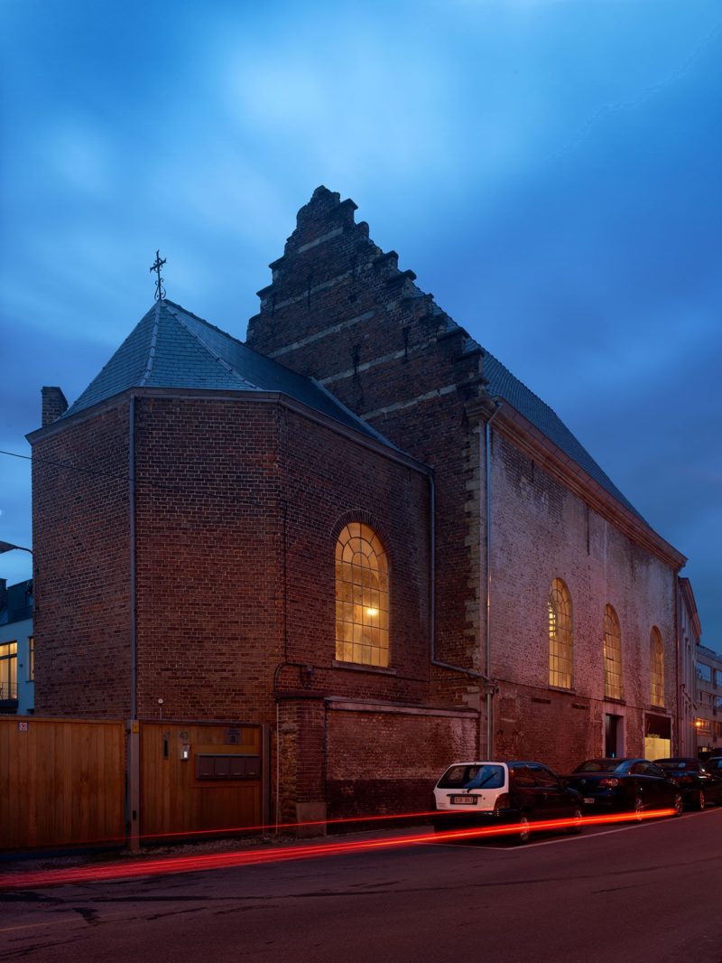 klaarchitectuur studio waterdog church project