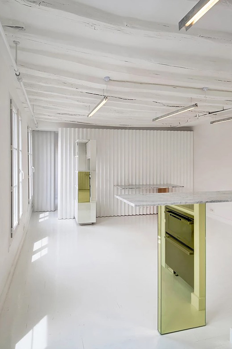 les enfants rouges minimalist micro apartment paris