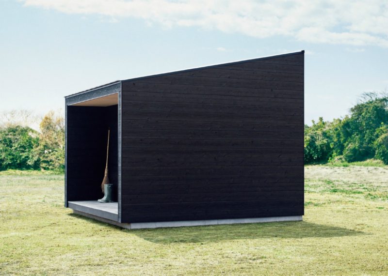 minimalist hut muji