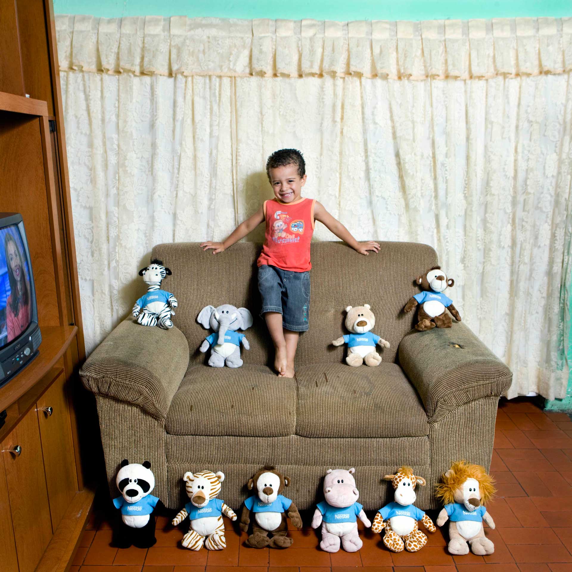 toy stories by gabriele galimberti