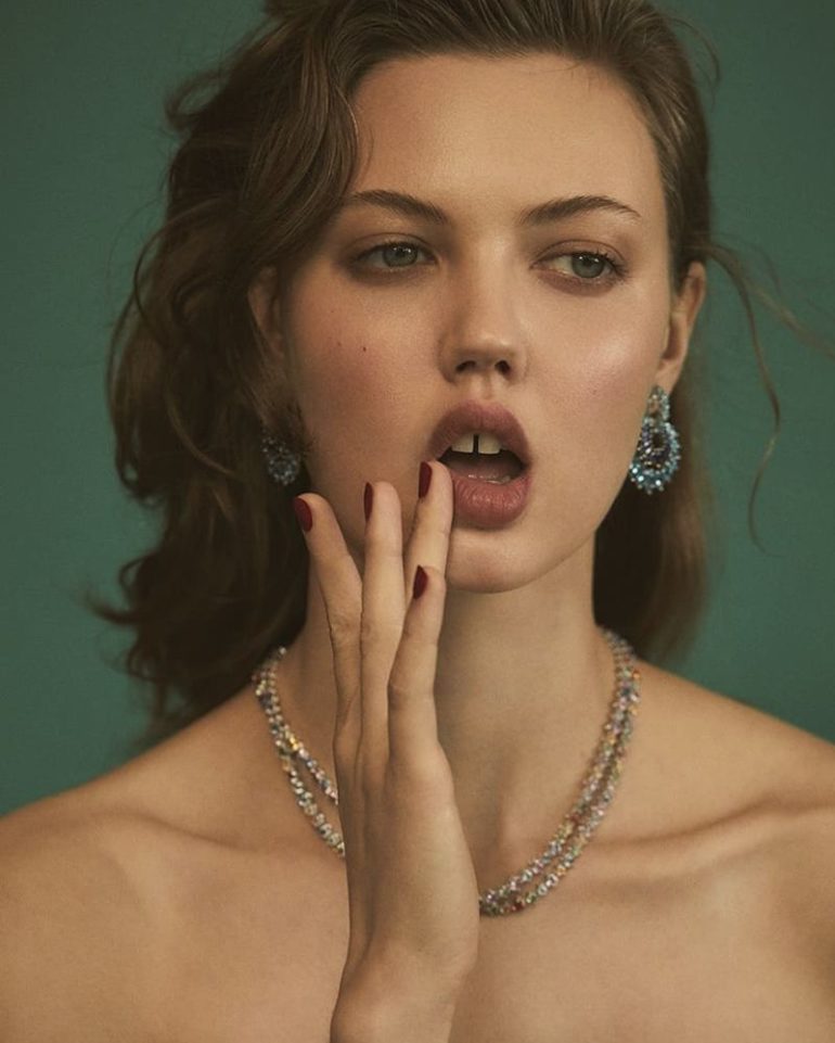 Zoey Grossman Lindsey Wixson Vogue Hong Kong April