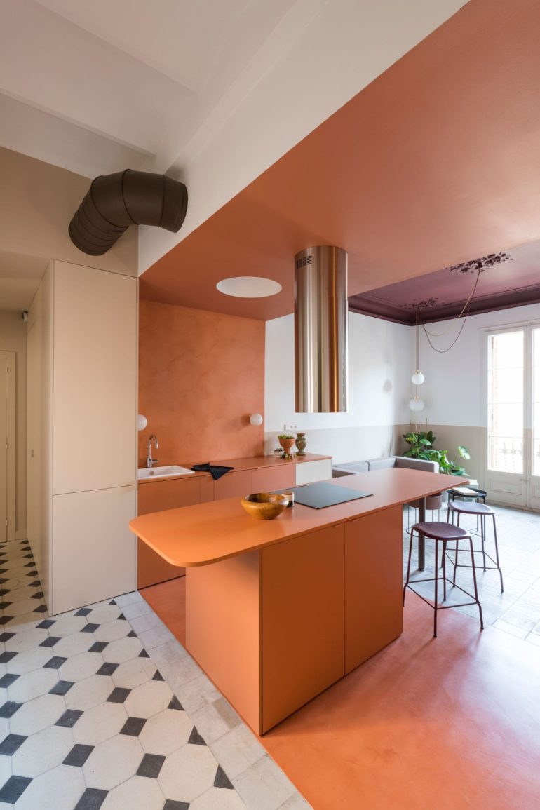 modernist klinker apartment barcelona