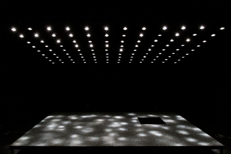 A dialogue between the visitor and space by Dennis vanderbroeck