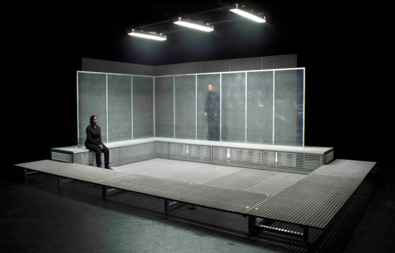 A dialogue between the visitor and space by Dennis vanderbroeck