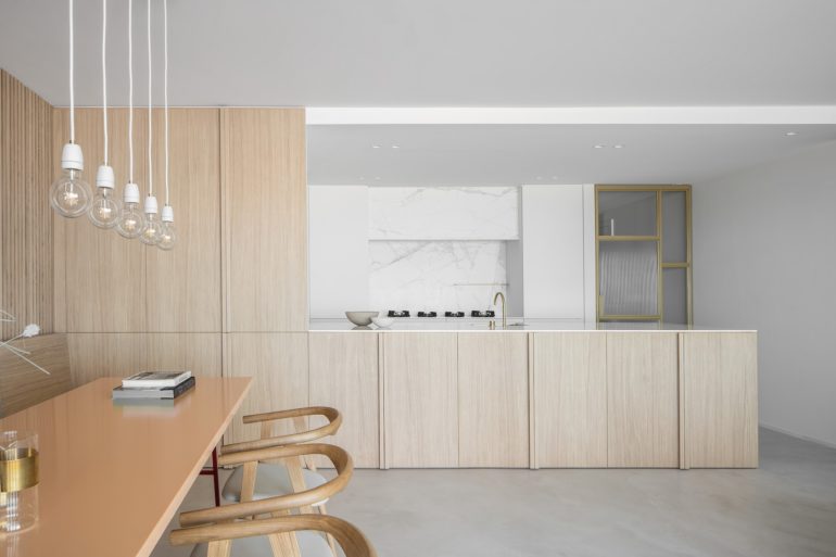 Residence LC – a minimal and serene interior by Nils Van der CelenMontreal