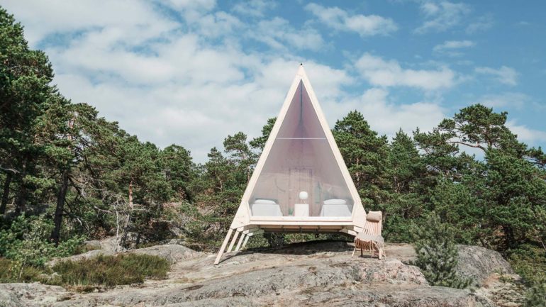 Low-Impact and Urban Camping Experience with the Nolla Cabin