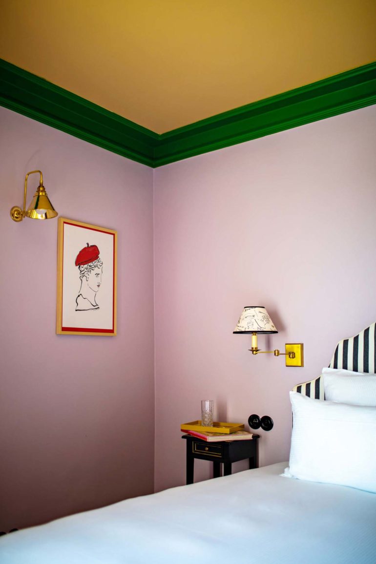 Hotel Les Deux Gares, A Parisian Time Travel Experience