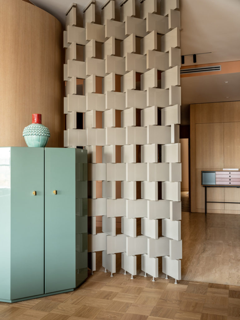 moscow apartment agnes rudzite 5 70s-themed apartment by Agnes Rudzite